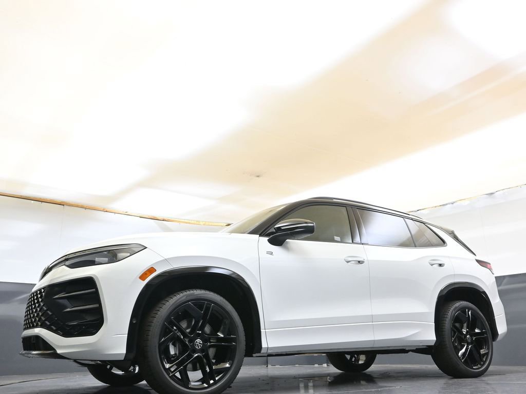 New 2026 Volkswagen Tiguan SE R-Line image 30