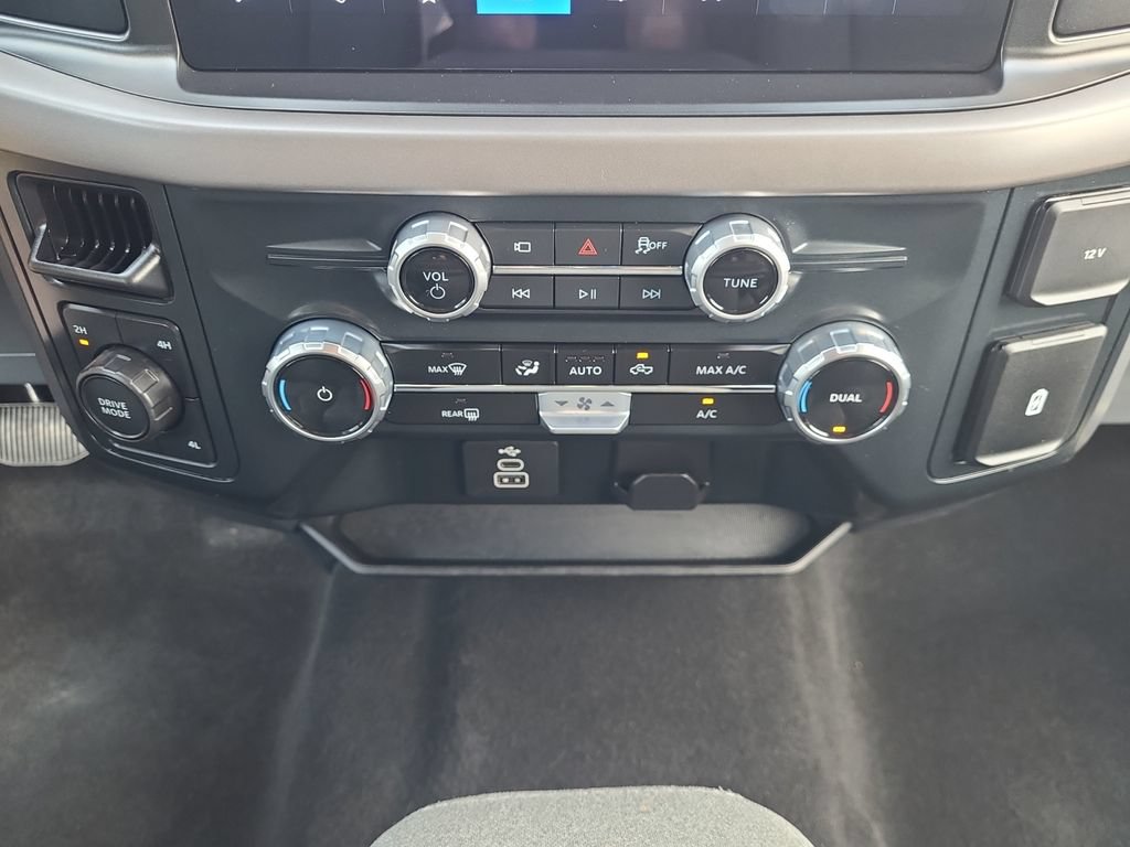 Used 2025 Ford F150 XLT w/ Equipment Group 301A Standard AWD/4WD image 21