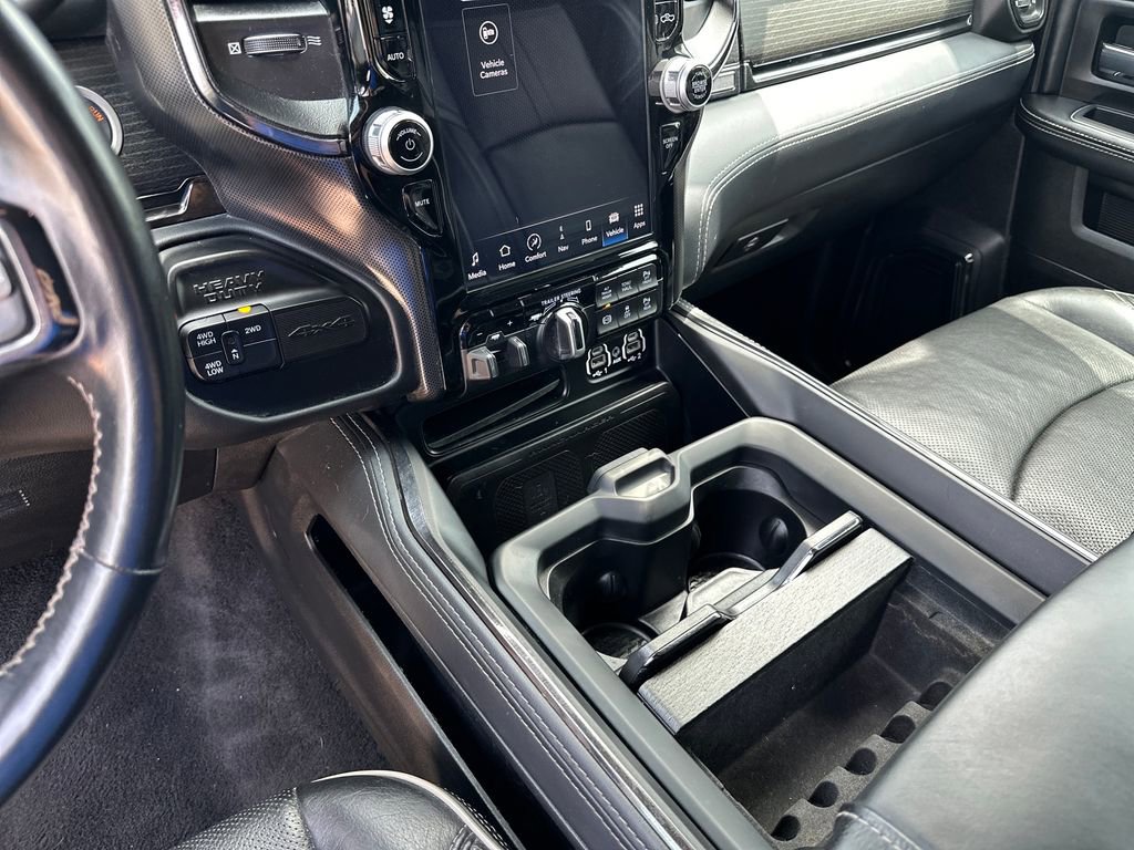 Used 2024 RAM 3500 Limited AWD/4WD image 32