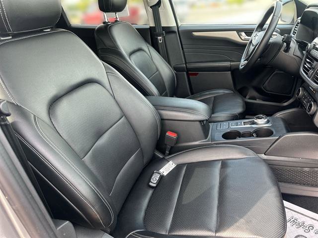 Used 2022 Ford Escape SEL image 48