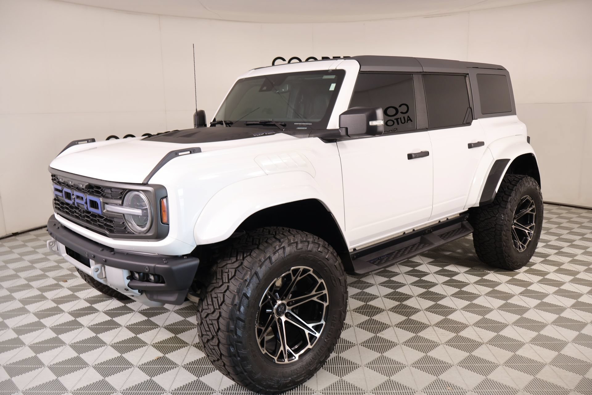 Used 2024 Ford Bronco Raptor AWD/4WD image 11