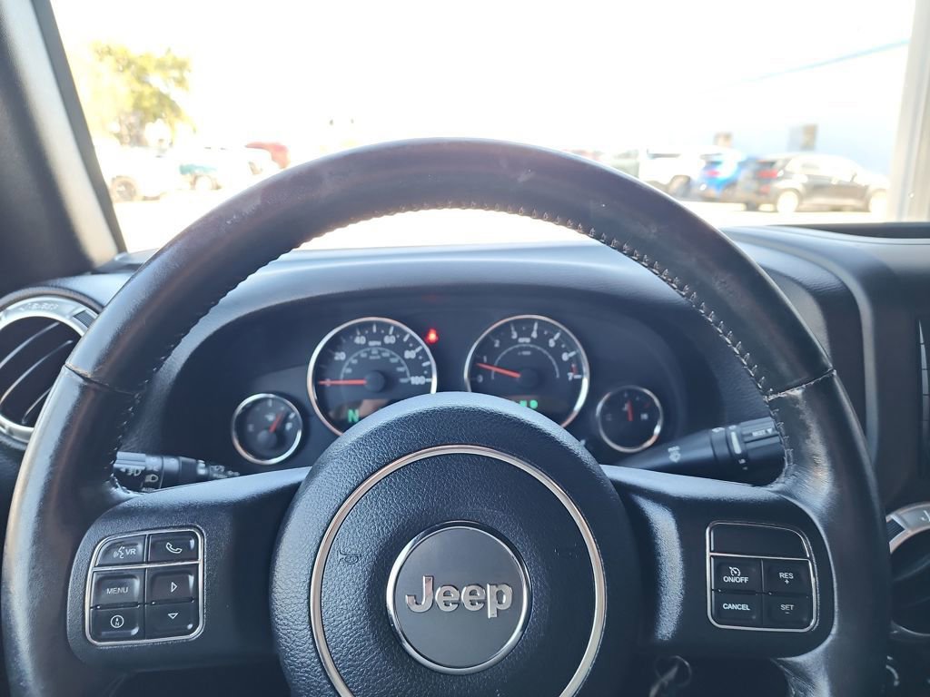 Used 2017 Jeep Wrangler Sahara w/ Connectivity Group image 21