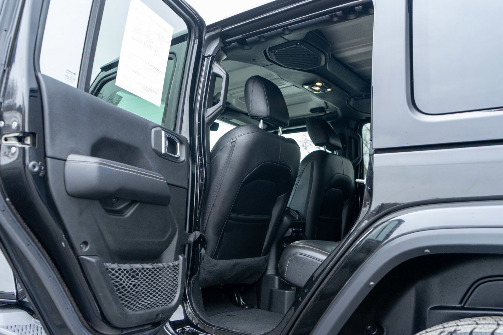 Used 2022 Jeep Wrangler Unlimited Sahara w/ Cold Weather Group image 28