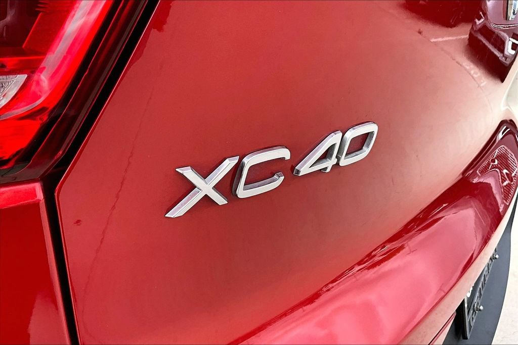 Used 2019 Volvo XC40 T5 Momentum AWD/4WD image 42