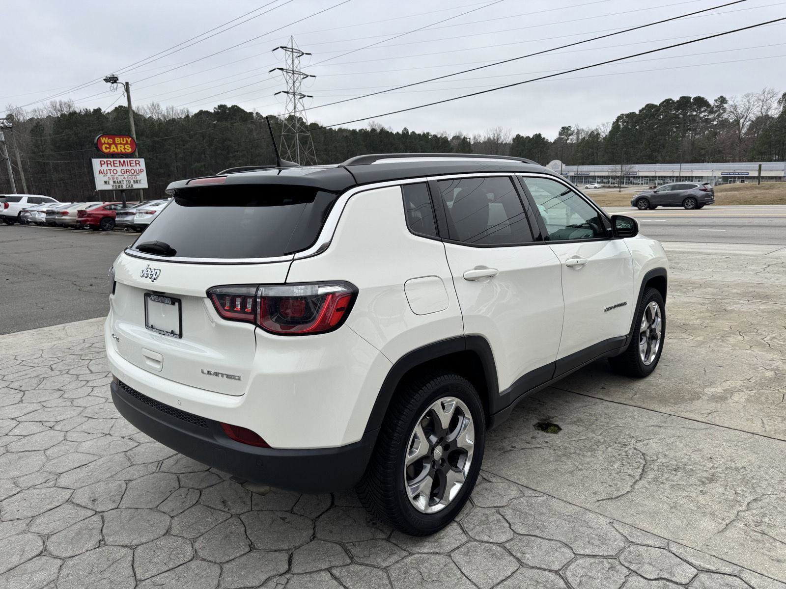 Used 2019 Jeep Compass Limited w/ Safety & Security Group image 11