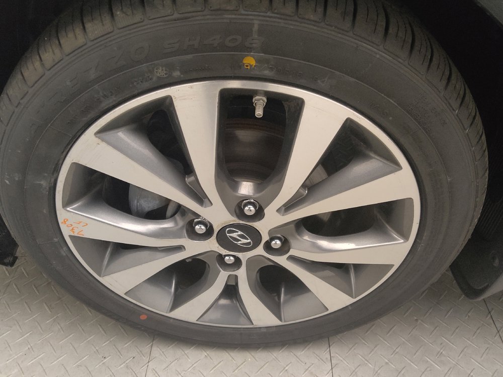 Used 2017 Hyundai Accent Value Edition FWD image 31