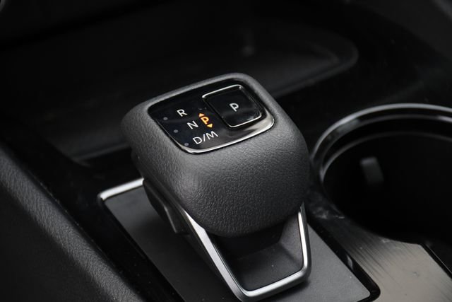 Used 2023 Nissan Rogue SV image 14