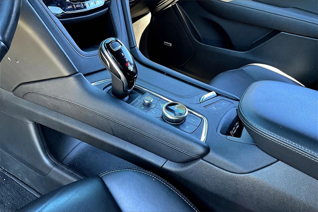 Used 2020 Cadillac XT5 Premium Luxury image 13