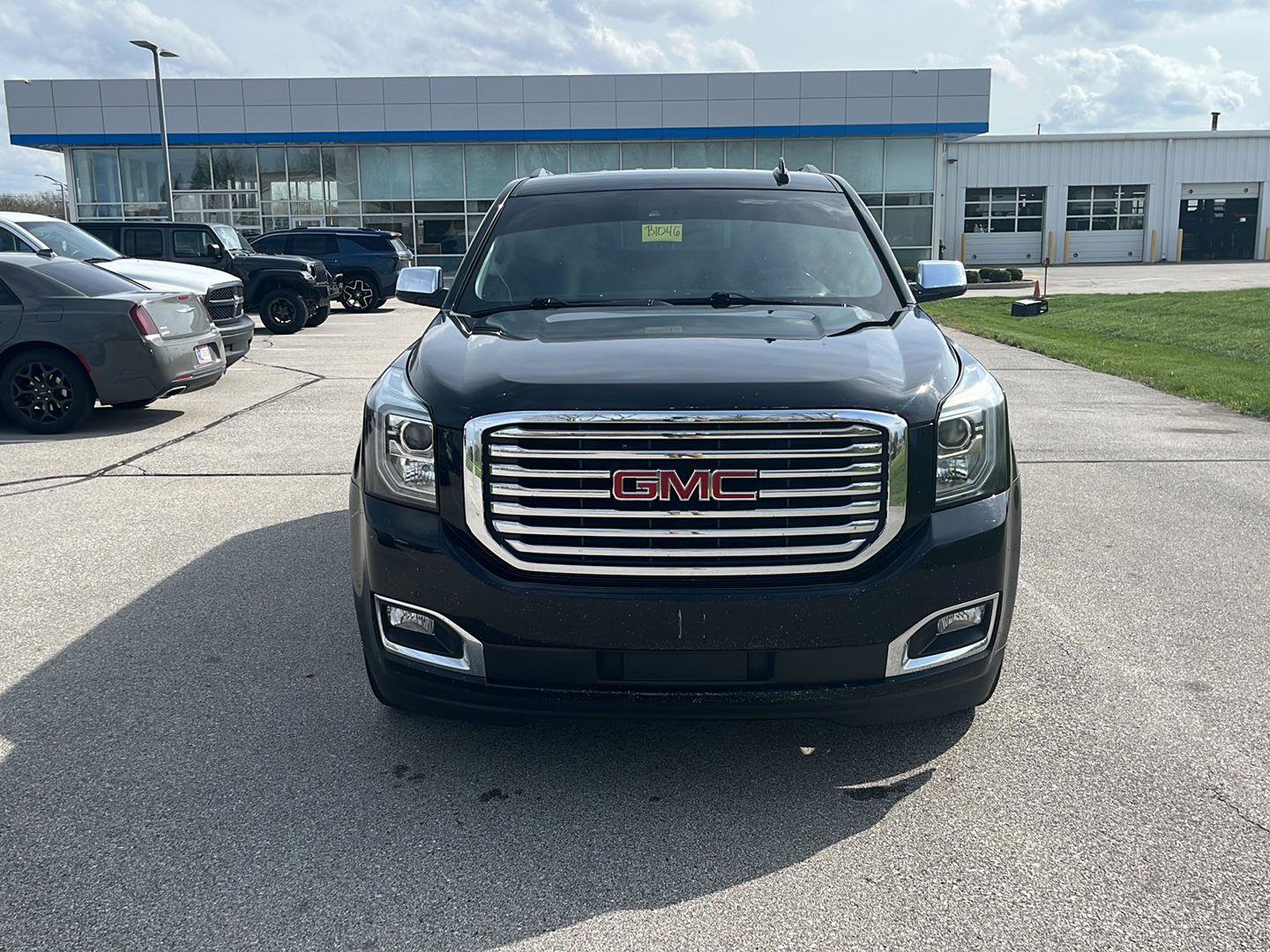 Used 2018 GMC Yukon SLT w/ Premium Edition image 10