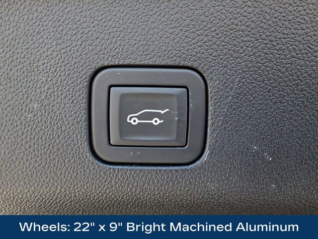 Used 2025 Chevrolet Tahoe High Country AWD/4WD image 35