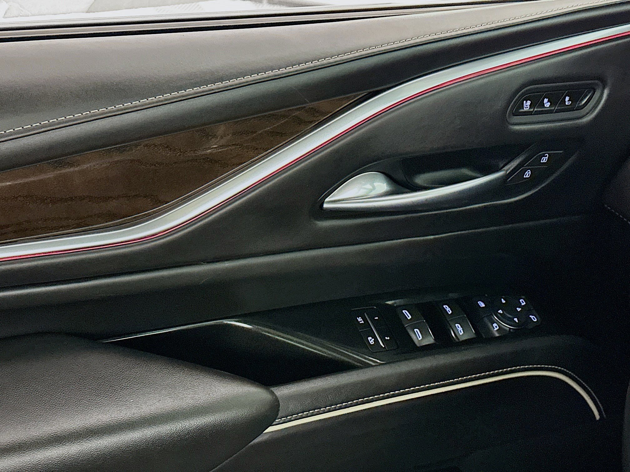 Used 2023 Cadillac Escalade Sport Platinum image 14