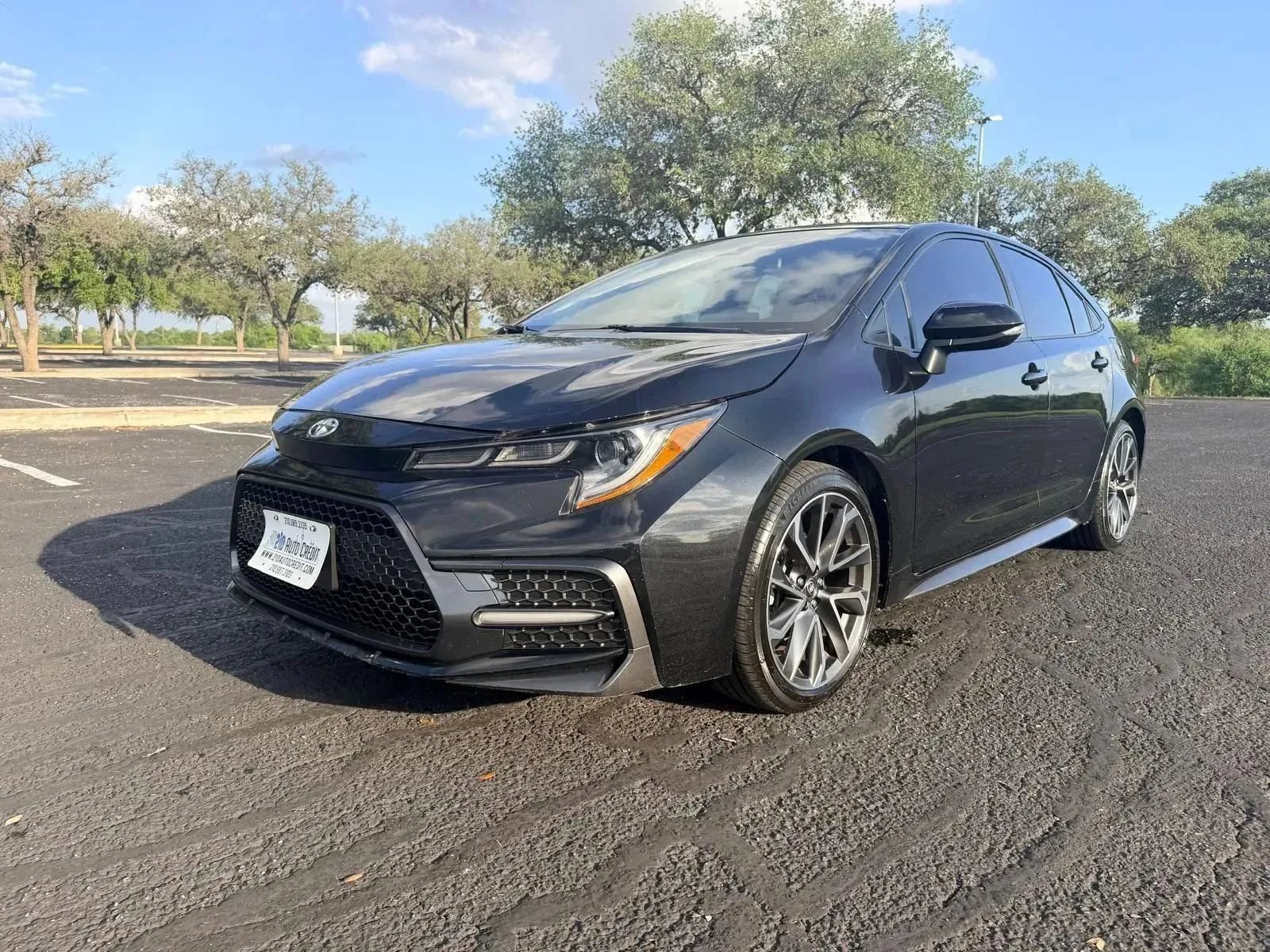 Used 2022 Toyota Corolla SE FWD image 9