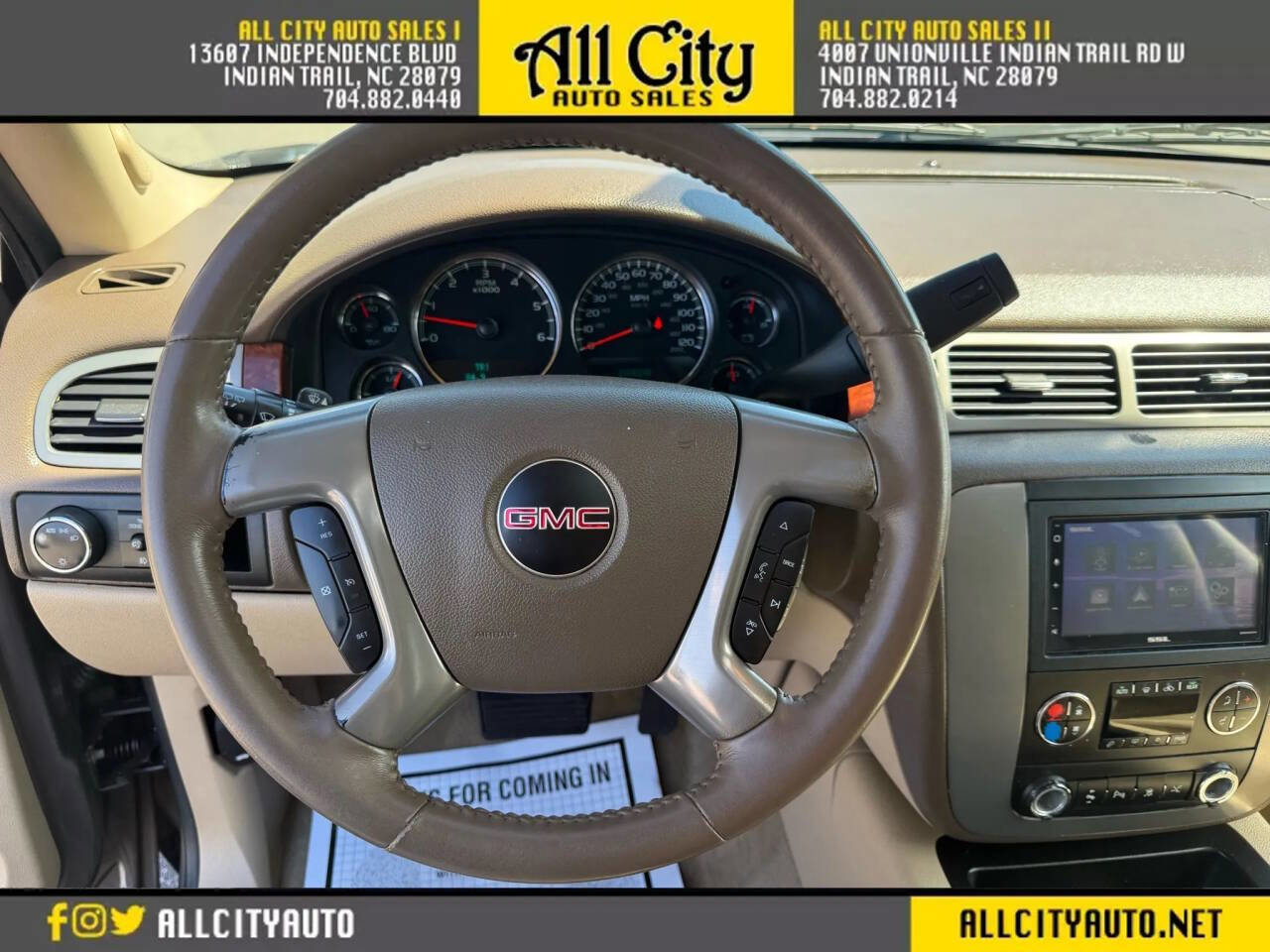 Used 2011 GMC Yukon XL SLT w/ SLT-2 Equipment Package RWD image 19