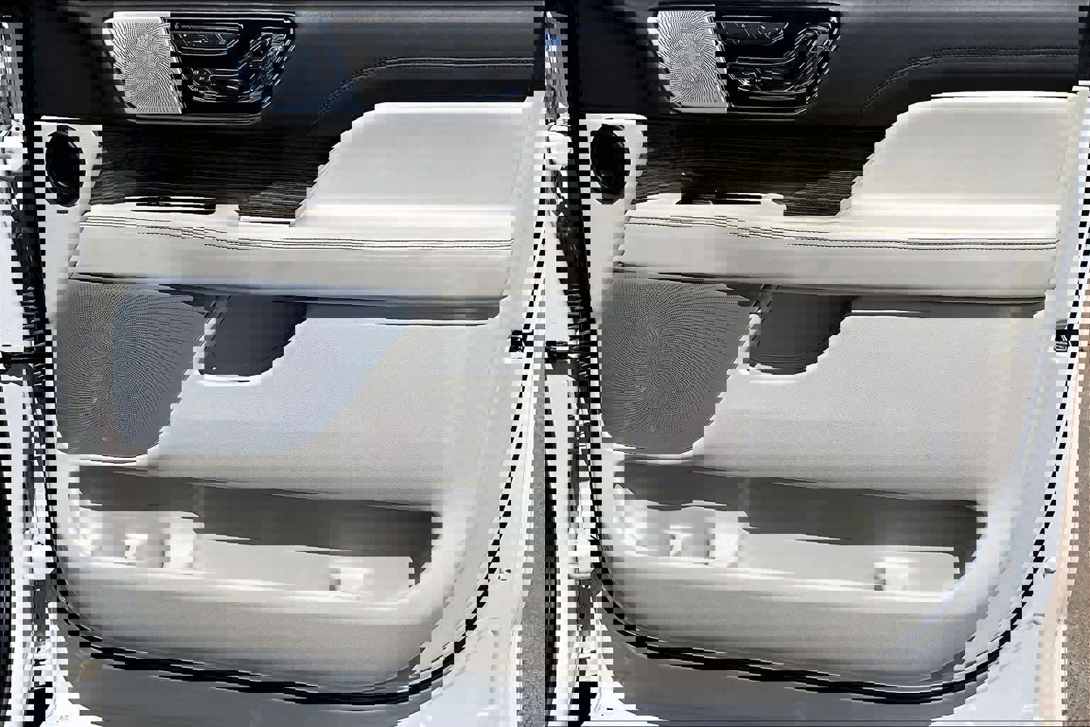 Used 2020 Lincoln Navigator Black Label AWD/4WD image 27