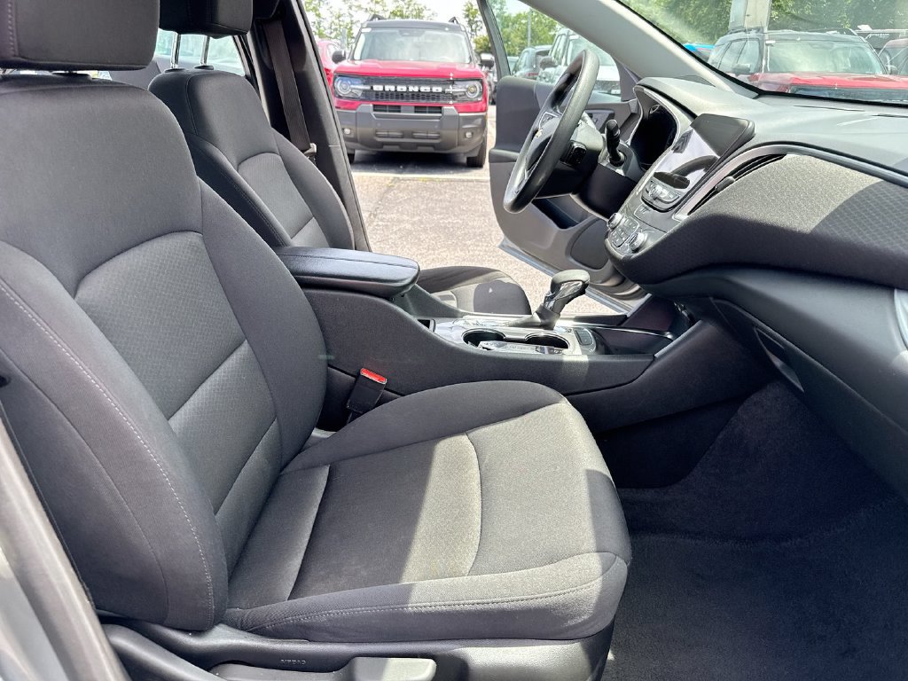 Used 2024 Chevrolet Malibu LT FWD image 21