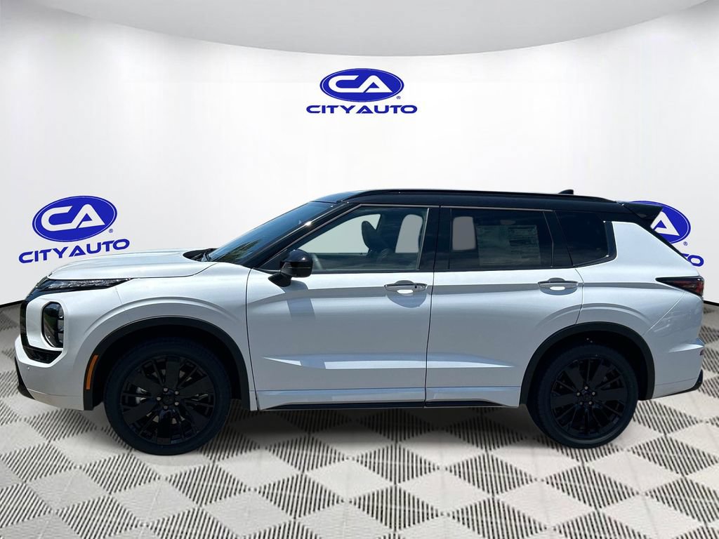 New 2026 Mitsubishi Outlander SEL Black Edition FWD image 6