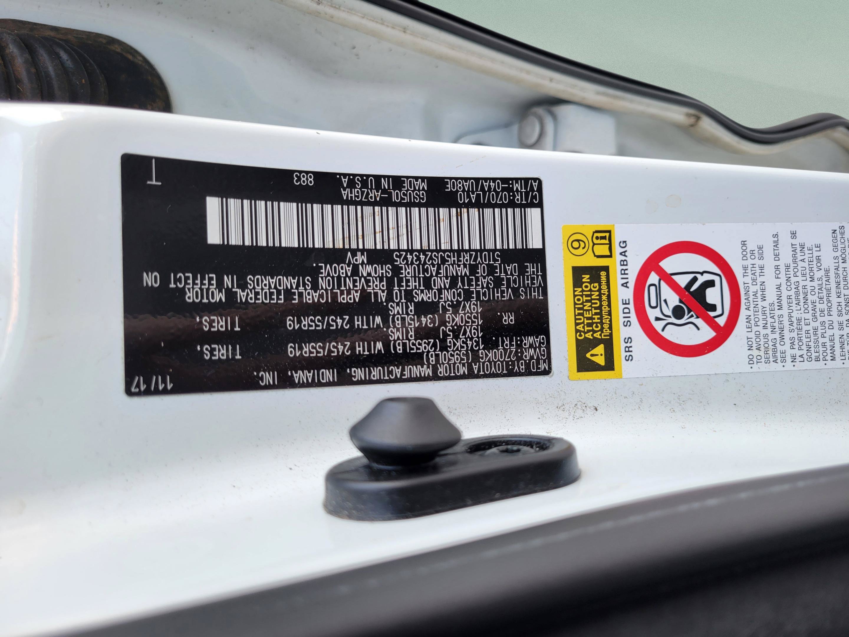 Used 2018 Toyota Highlander Limited Platinum FWD image 27