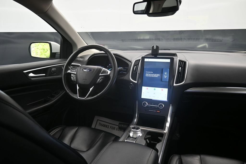 Used 2022 Ford Edge Titanium AWD/4WD image 15