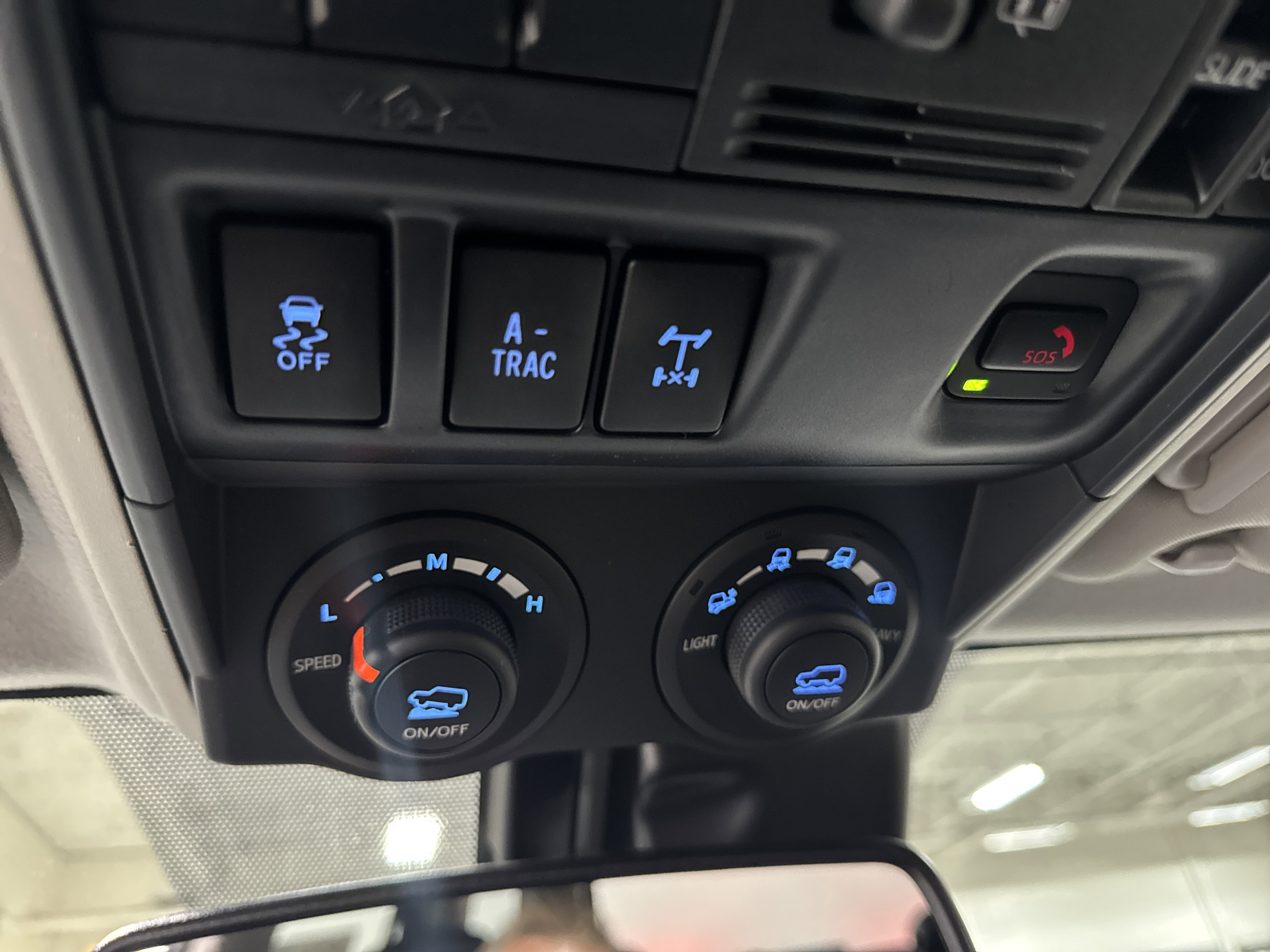 Used 2022 Toyota 4Runner TRD Off-Road Premium AWD/4WD image 26