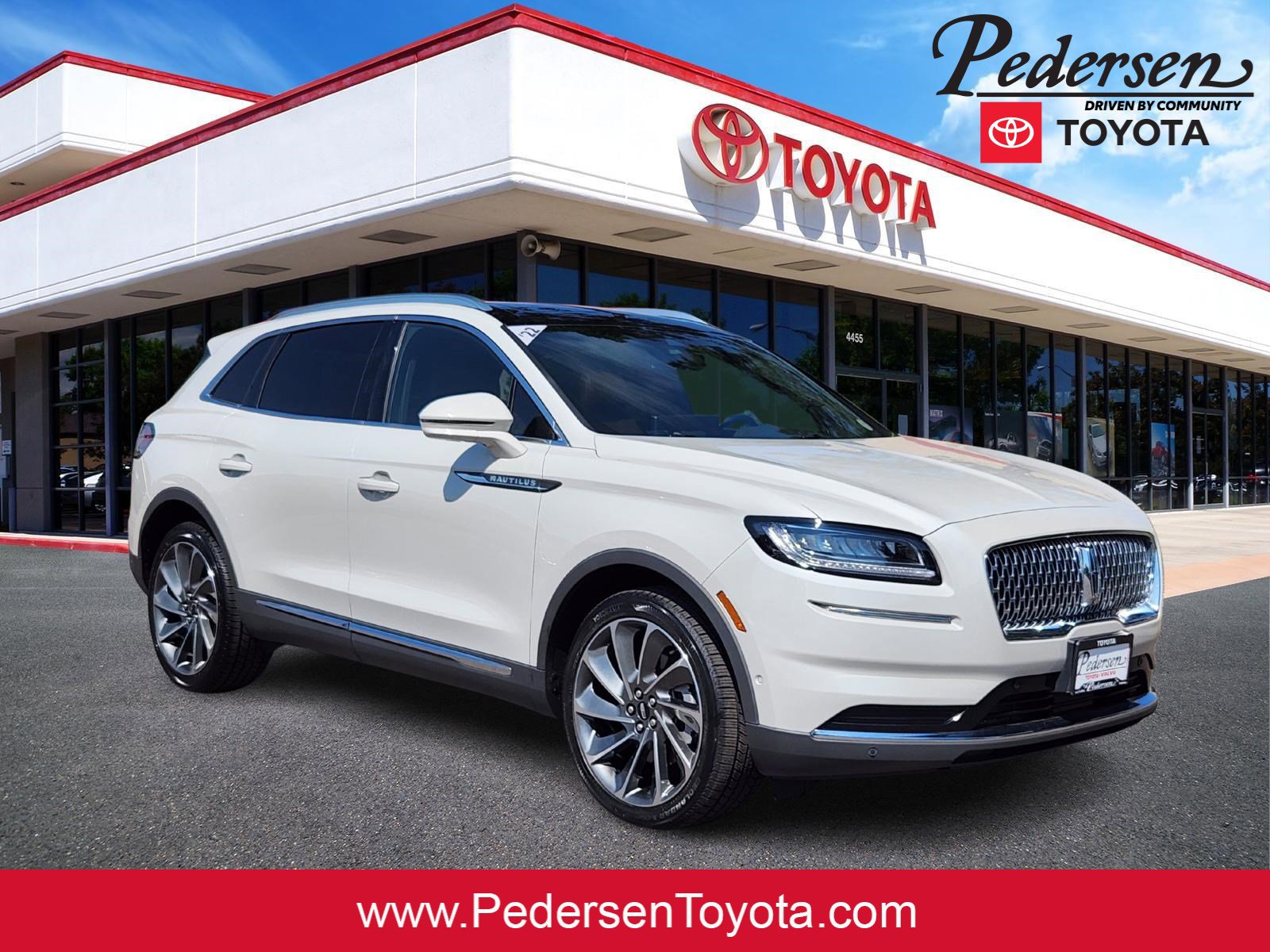 Used 2022 Lincoln Nautilus Reserve w/ Equipment Group 201A