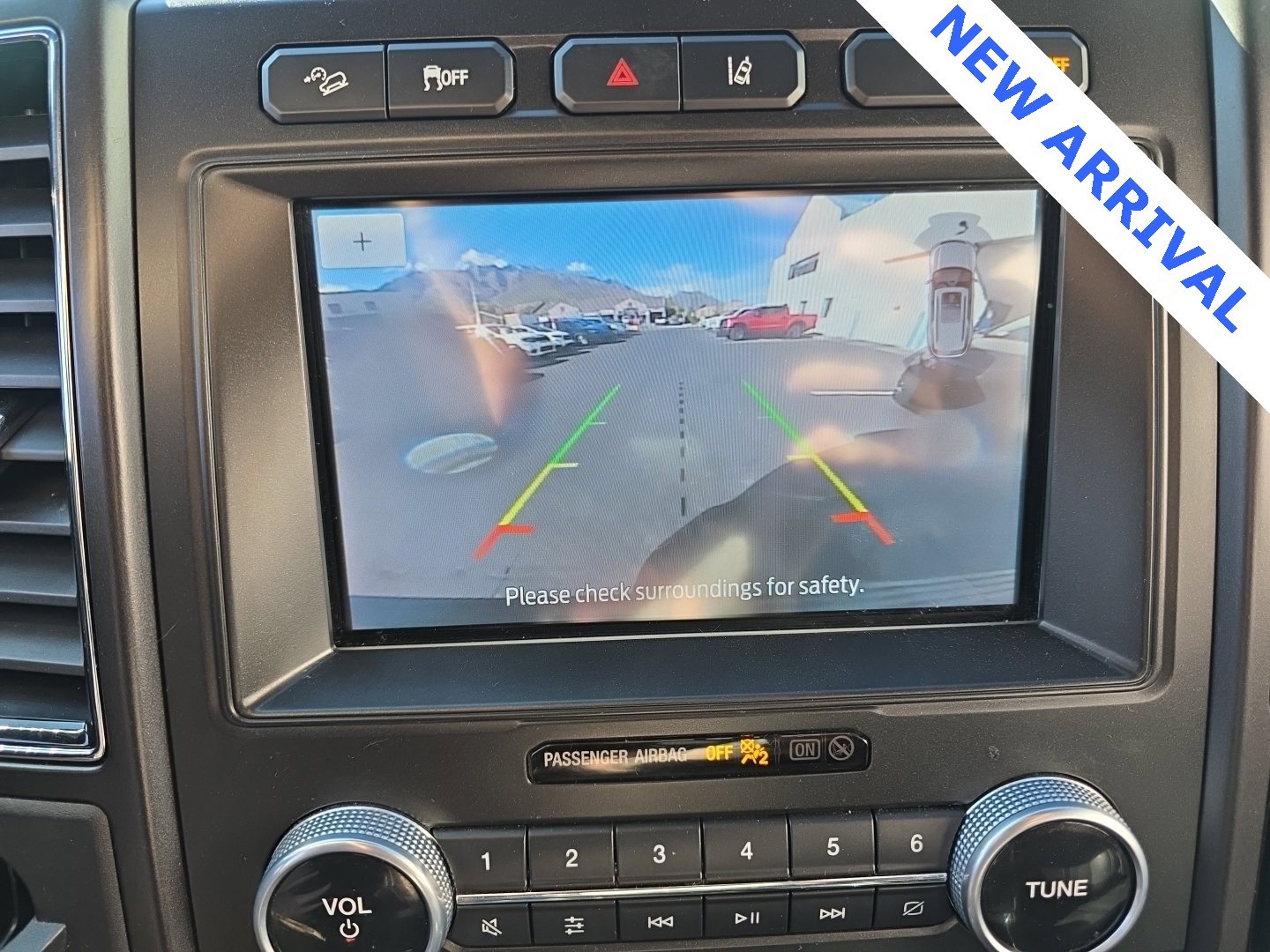Used 2021 Ford Expedition Max Limited image 21