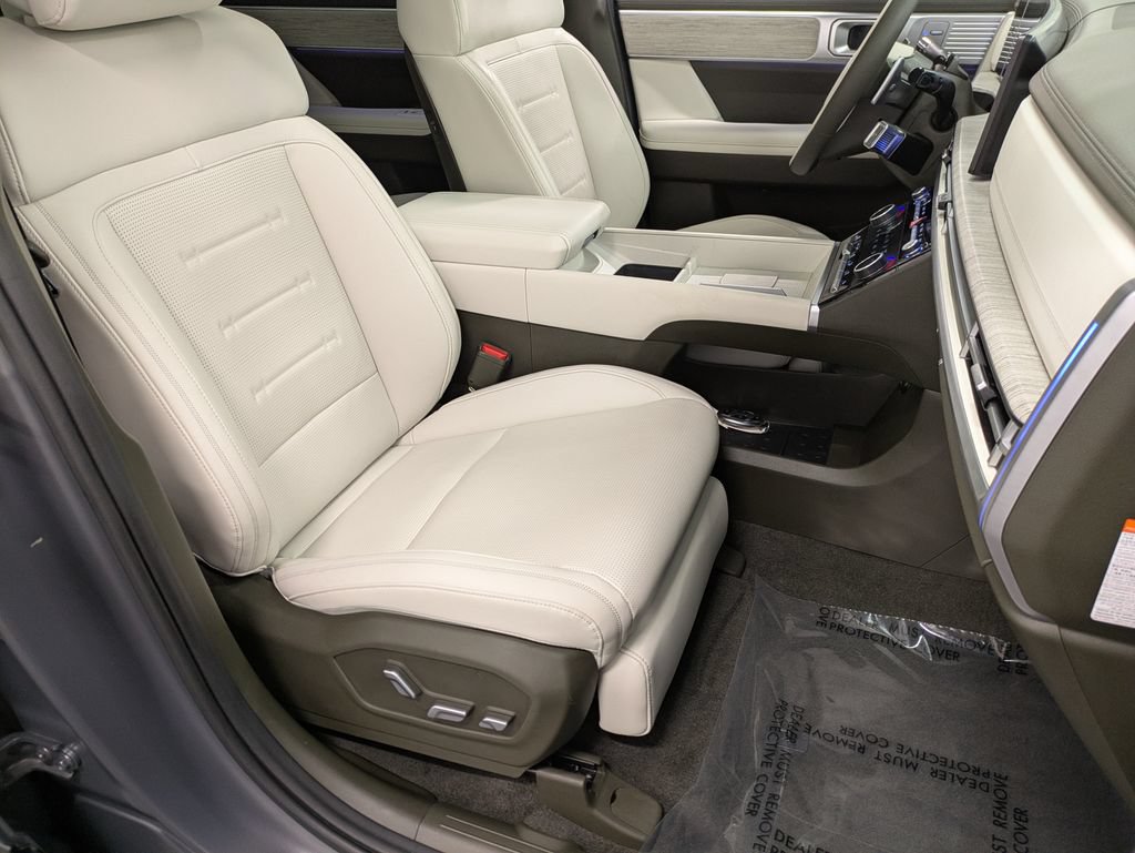 Used 2025 Hyundai Santa Fe Calligraphy AWD/4WD image 28
