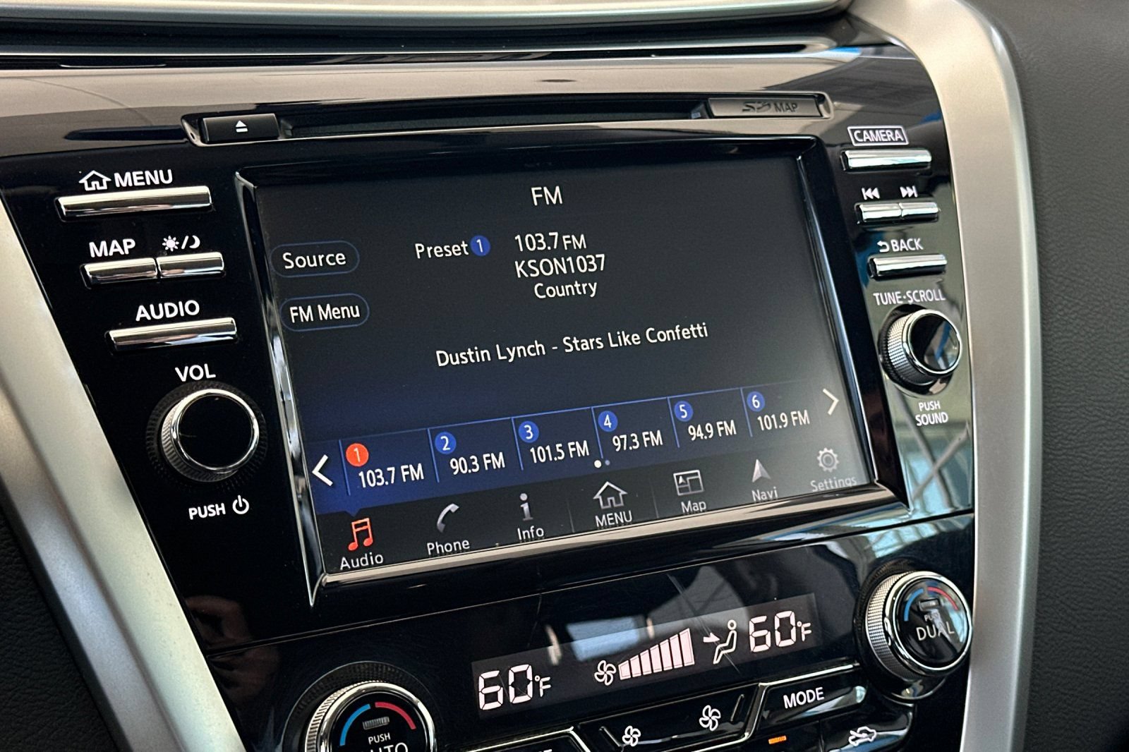 Used 2018 Nissan Murano SL w/ Midnight Edition Package FWD image 17