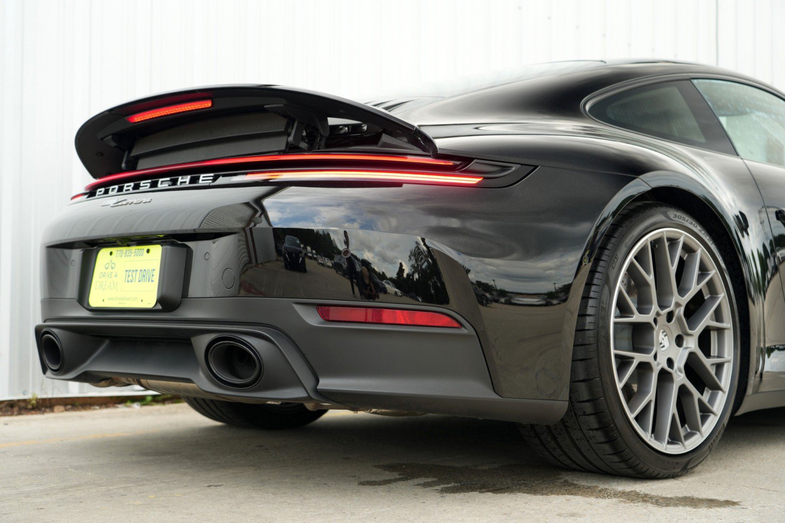 Used 2025 Porsche 911 Carrera RWD image 59
