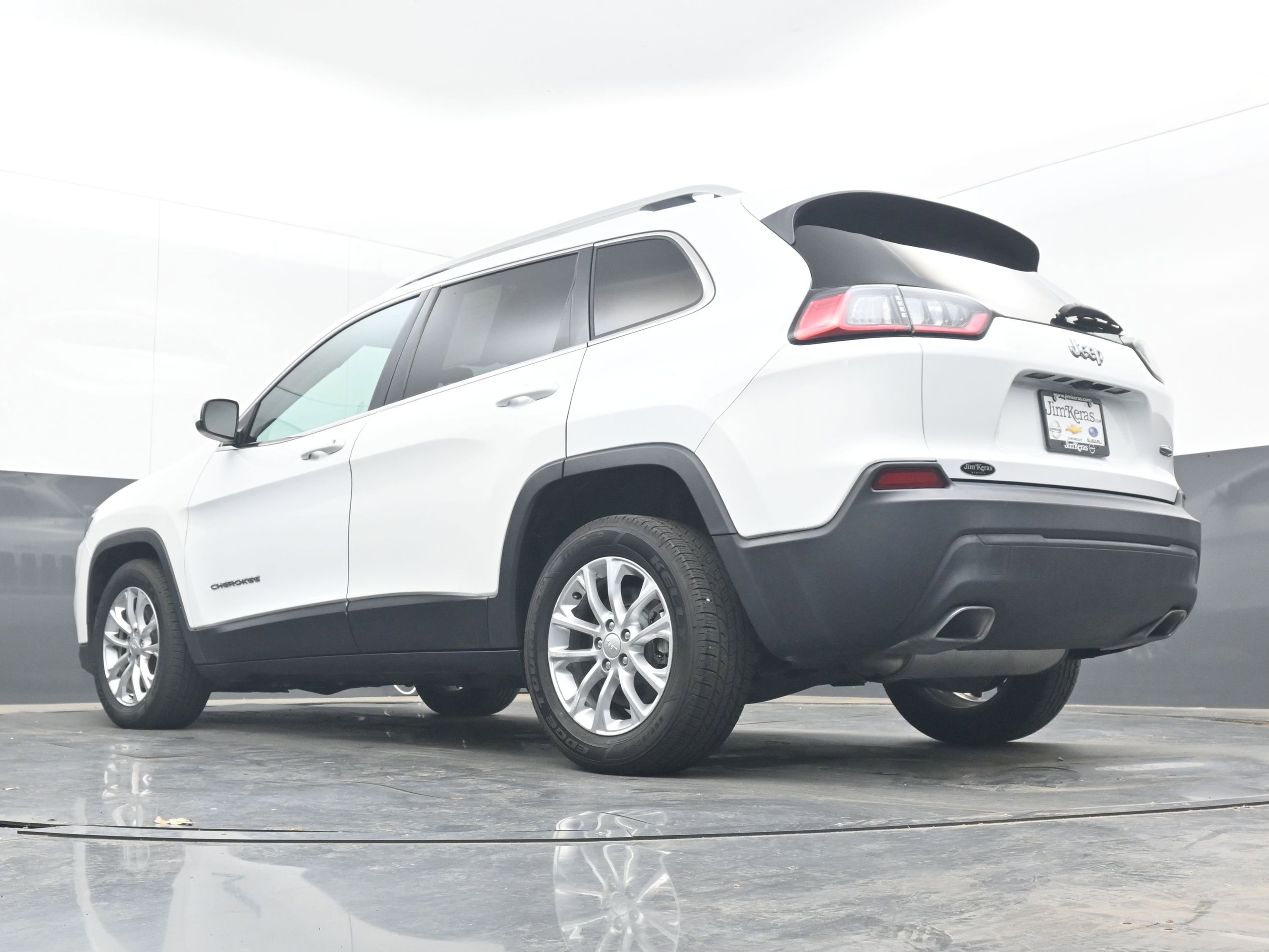 Used 2019 Jeep Cherokee Latitude w/ Popular Appearance Group FWD image 26