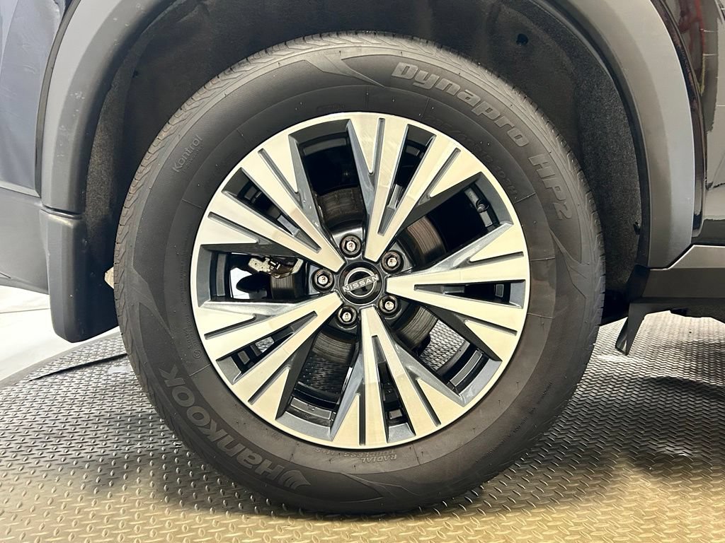 Used 2023 Nissan Rogue SV AWD/4WD image 30