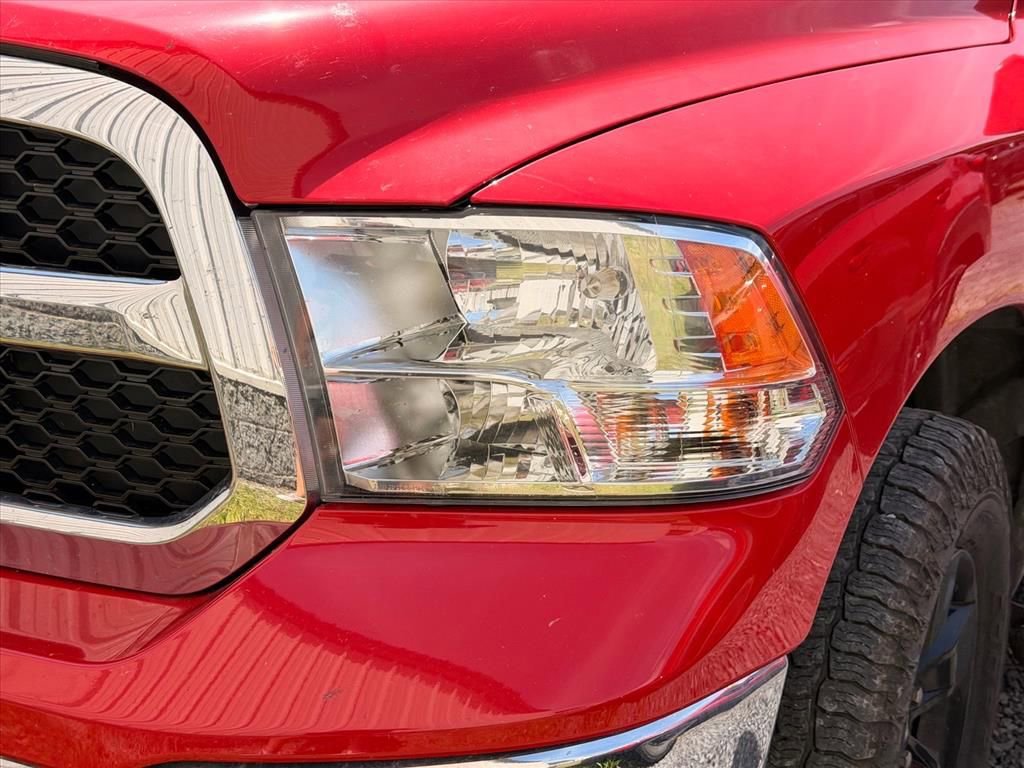Used 2019 RAM 1500 Classic SLT AWD/4WD image 5