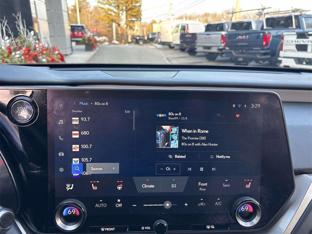 Used 2024 Lexus TX 350 AWD image 28