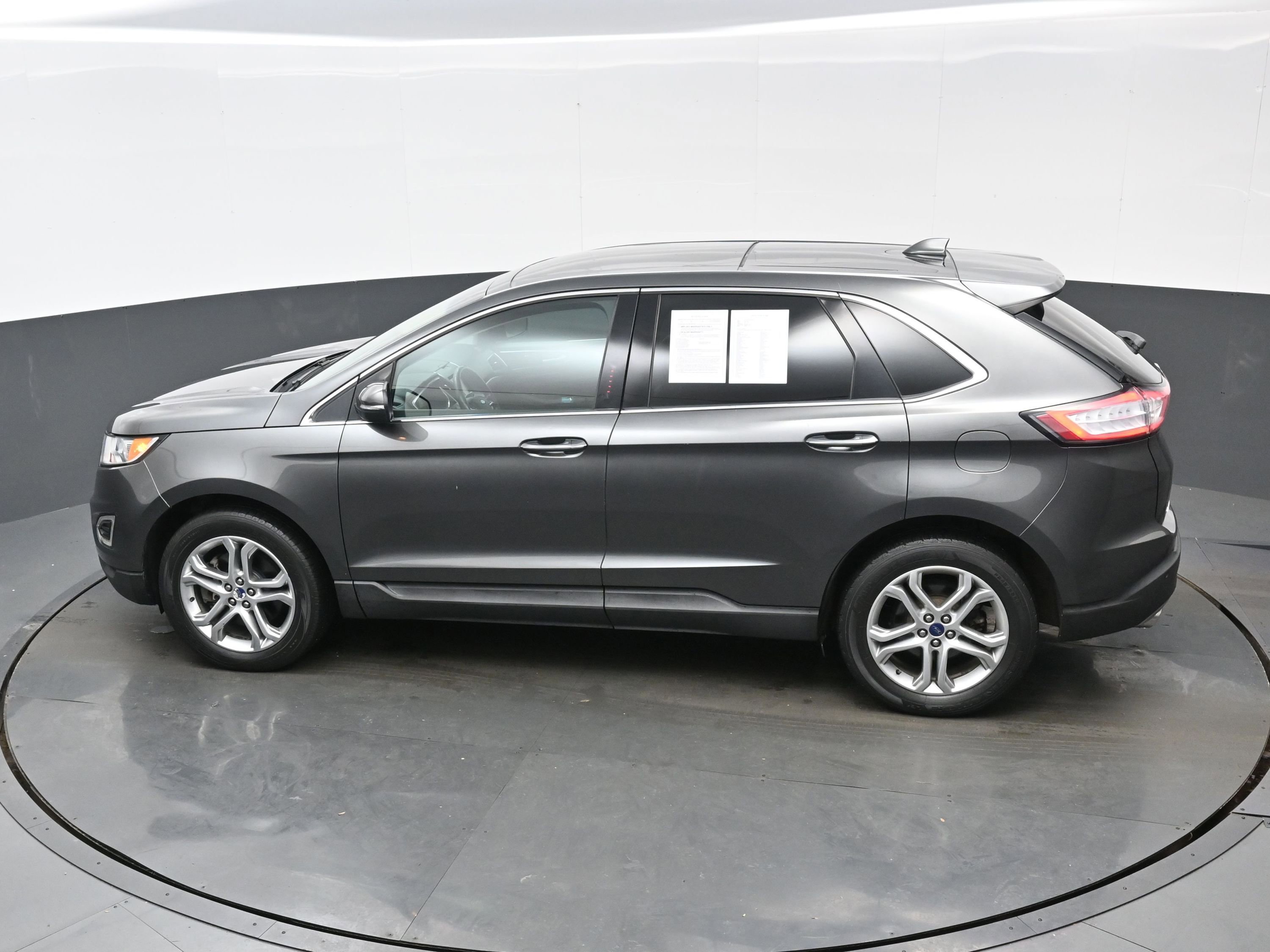 Used 2015 Ford Edge Titanium w/ Equipment Group 301A image 34