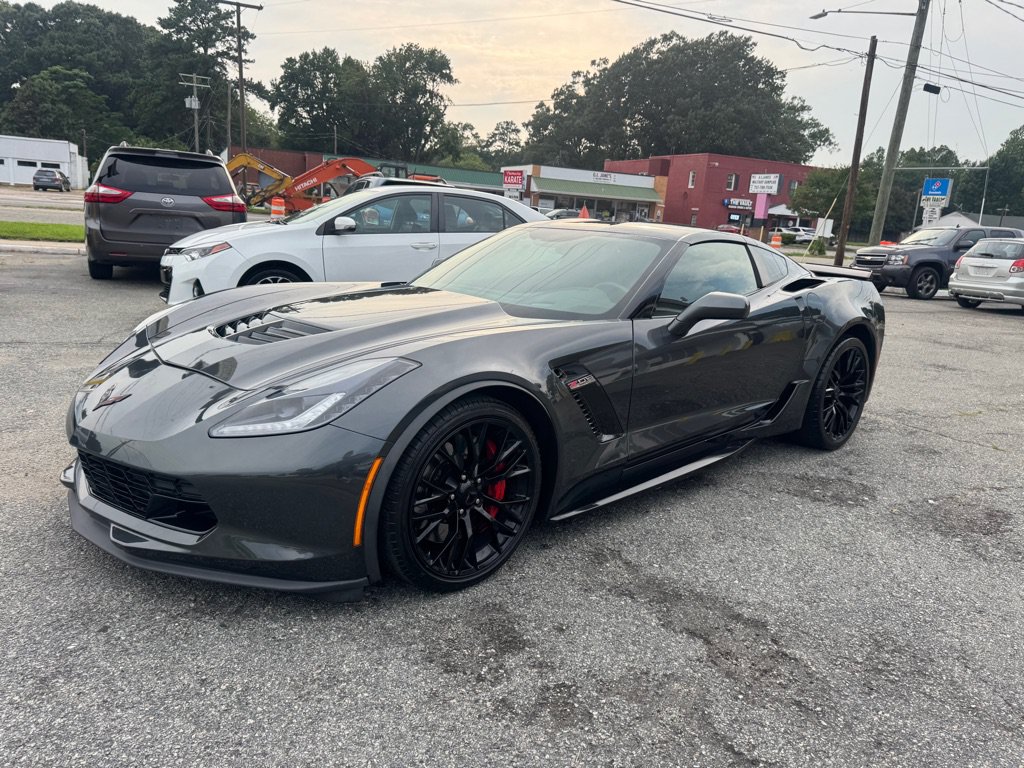 Used 2019 Chevrolet Corvette Z06 RWD image 2