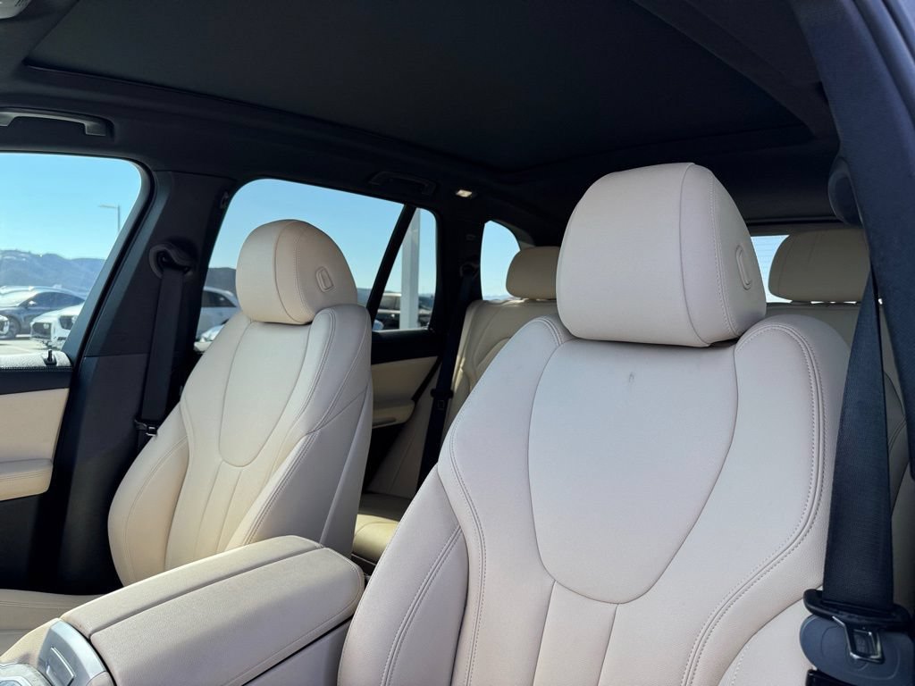 Used 2022 BMW X5 sDrive40i w/ Premium Package RWD image 18