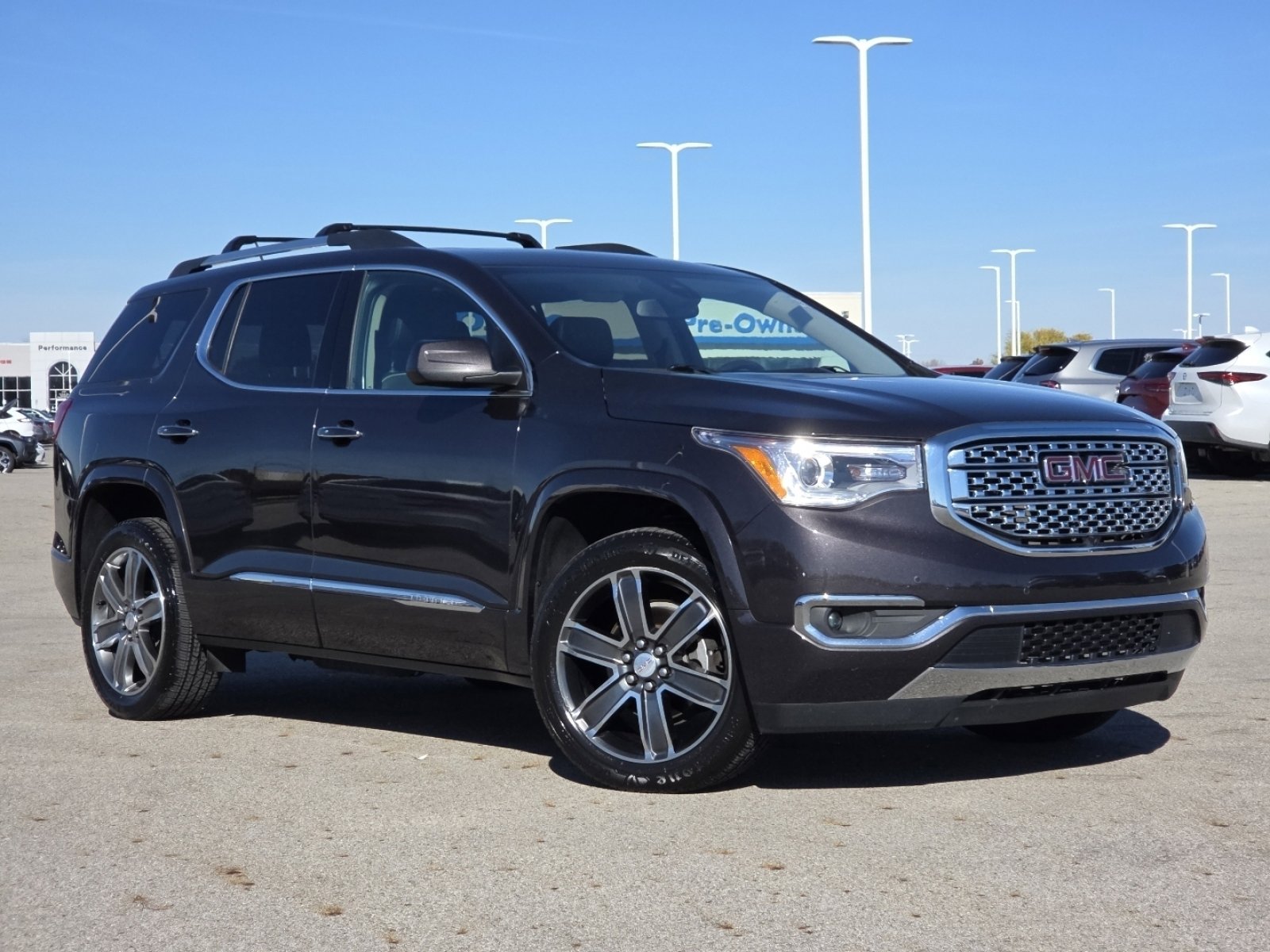 Used 2018 GMC Acadia Denali w/ Technology Package image 2