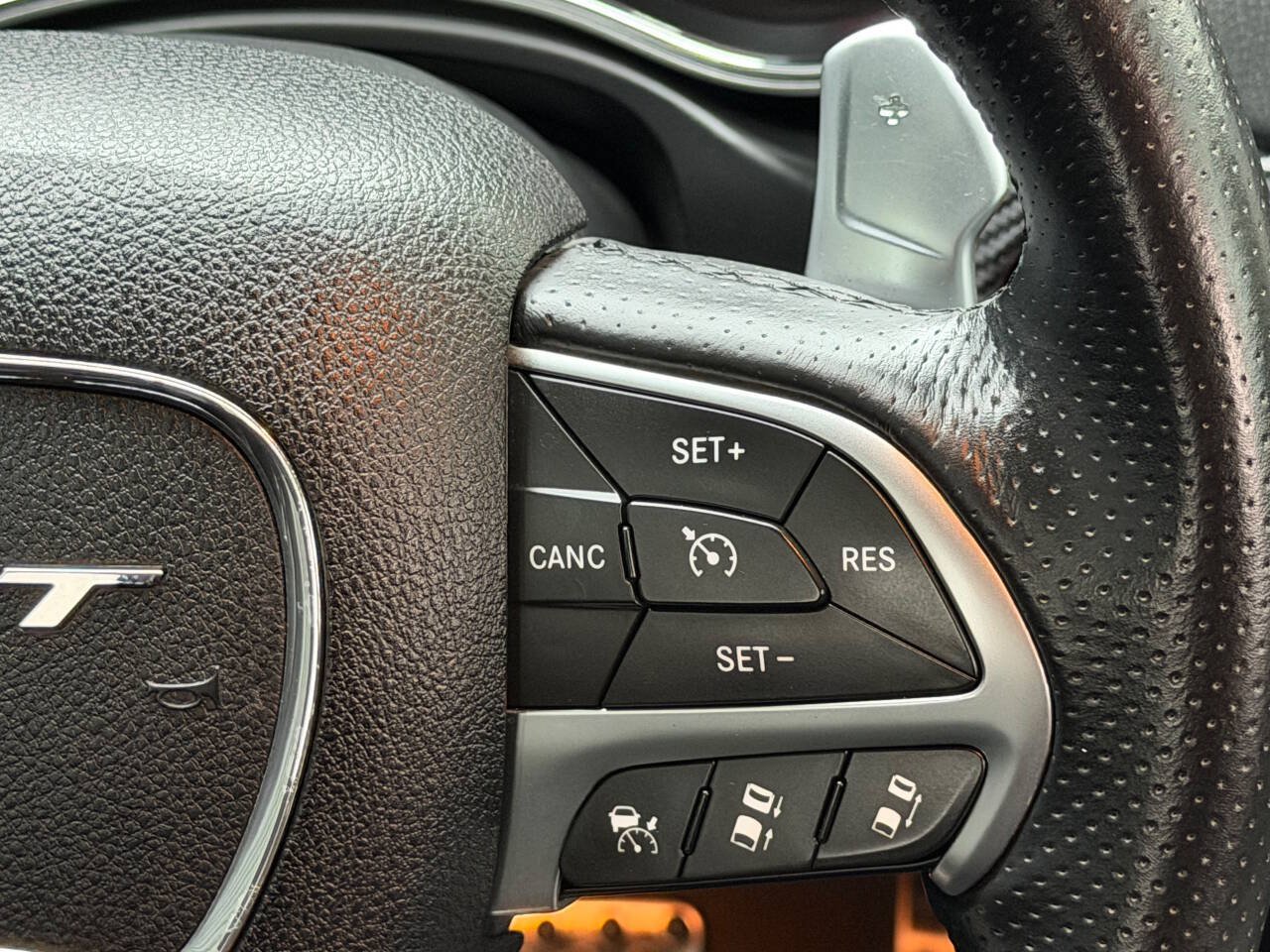 Used 2014 Jeep Grand Cherokee SRT8 w/ Luxury Group II AWD/4WD image 28