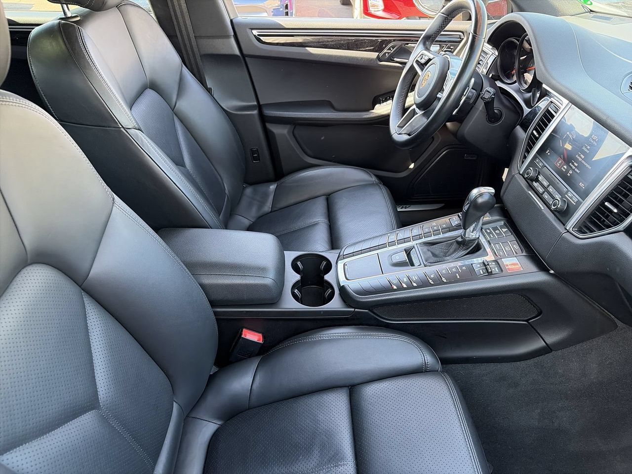 Used 2017 Porsche Macan S AWD/4WD image 11