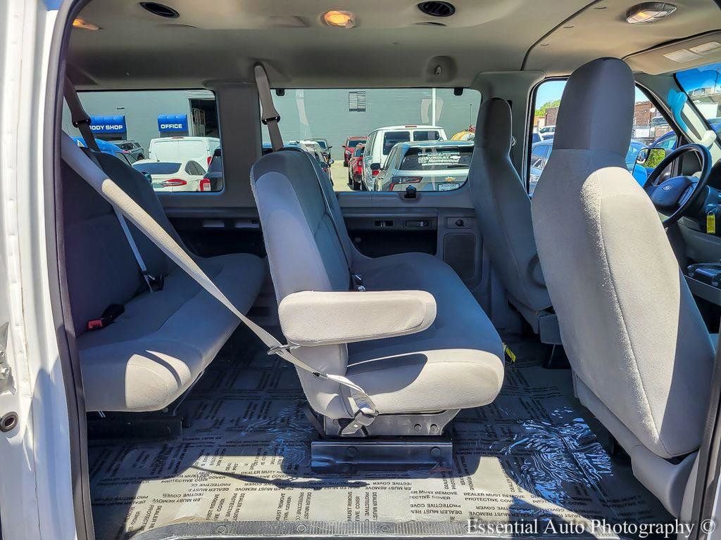 Used 2011 Ford E-350 and Econoline 350 XLT RWD image 17