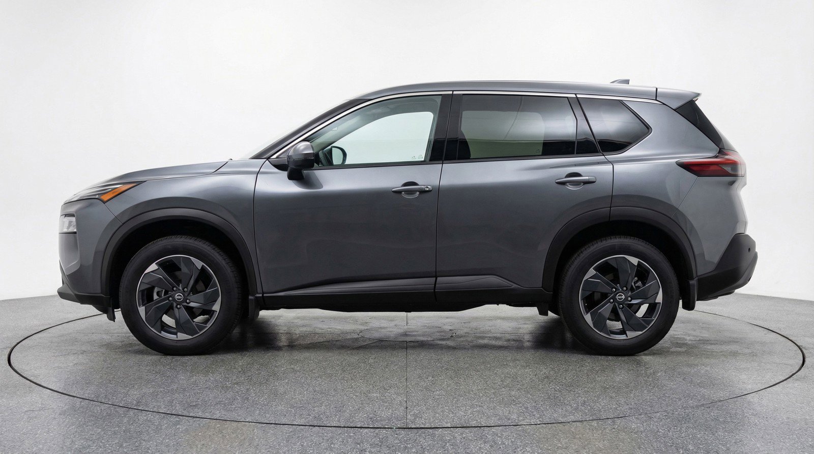 Used 2025 Nissan Rogue SV image 5