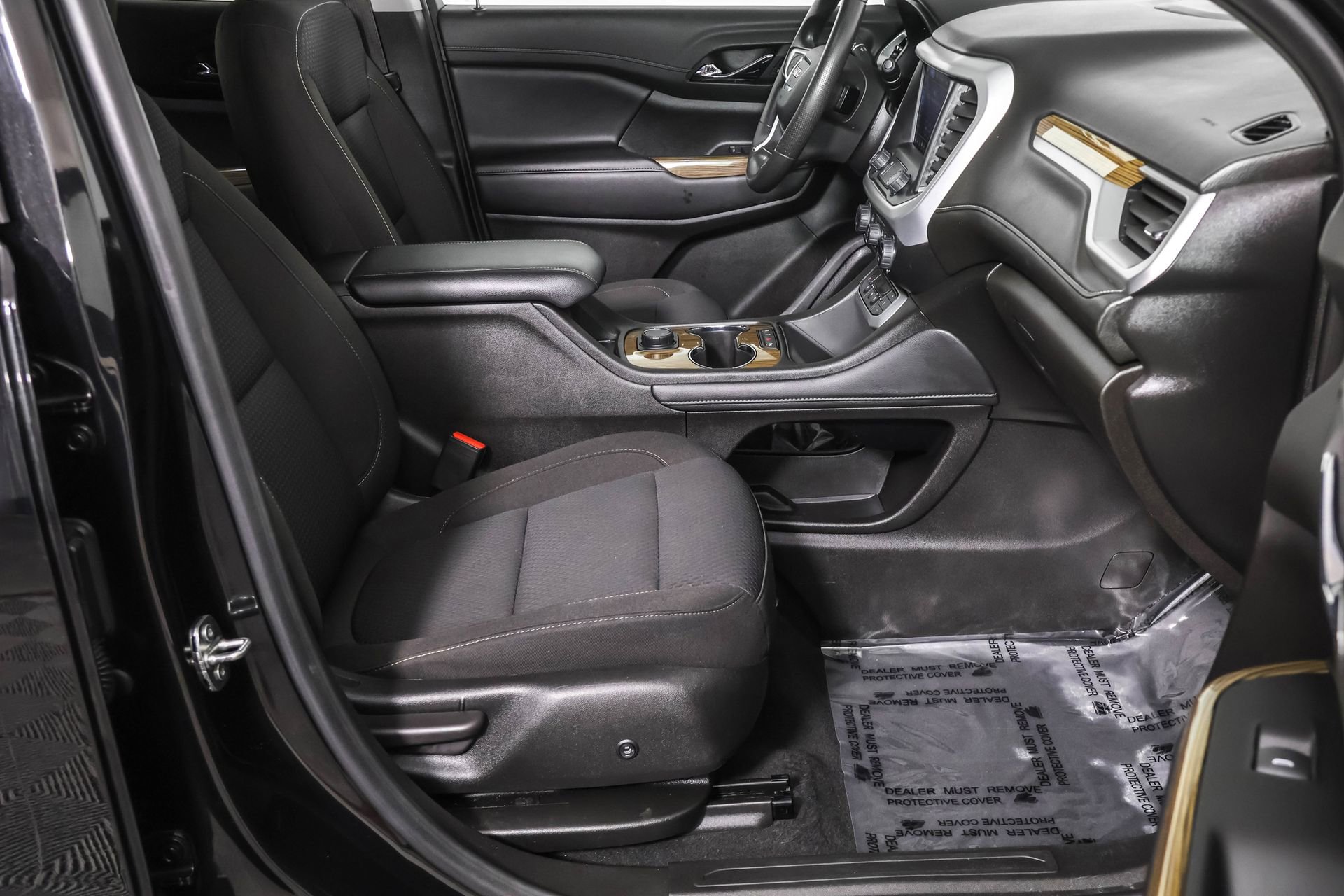 Used 2023 GMC Acadia SLE w/ LPO, Floor Liner Package image 47