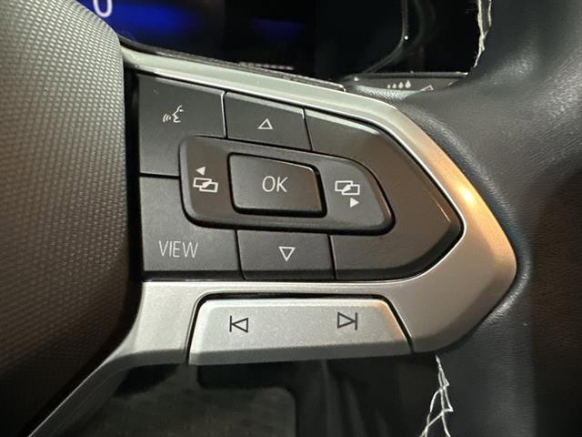 Certified 2022 Volkswagen Taos SE image 32