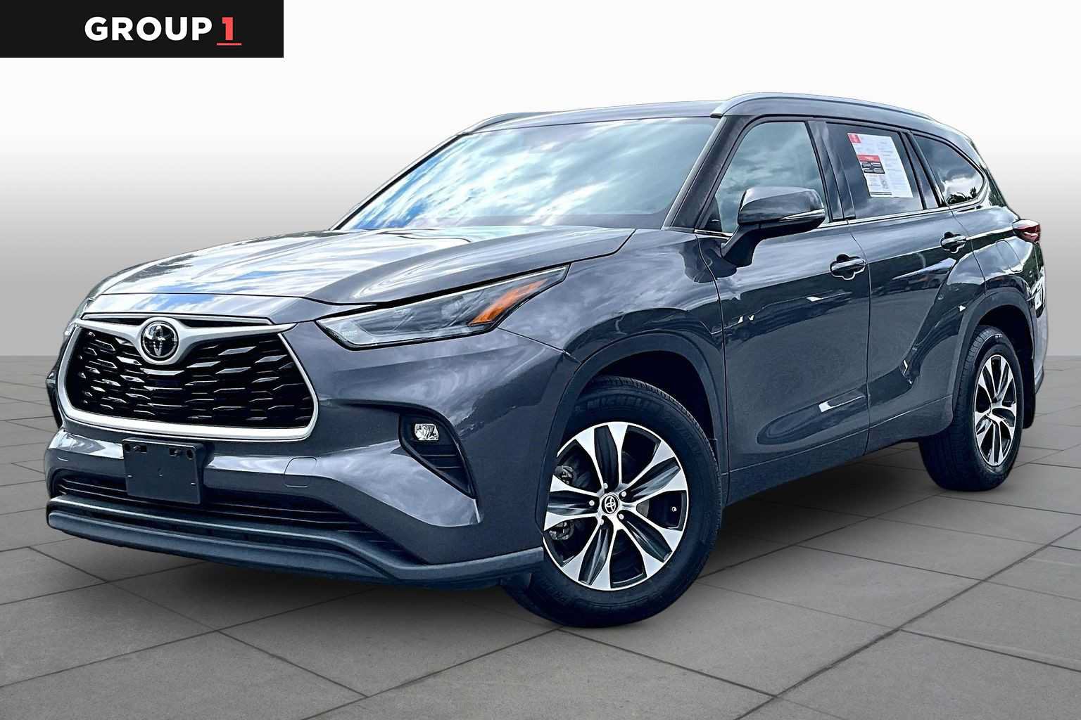 Used 2021 Toyota Highlander XLE