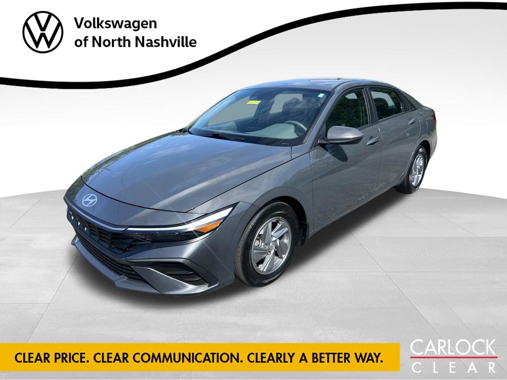 Used 2024 Hyundai Elantra SE