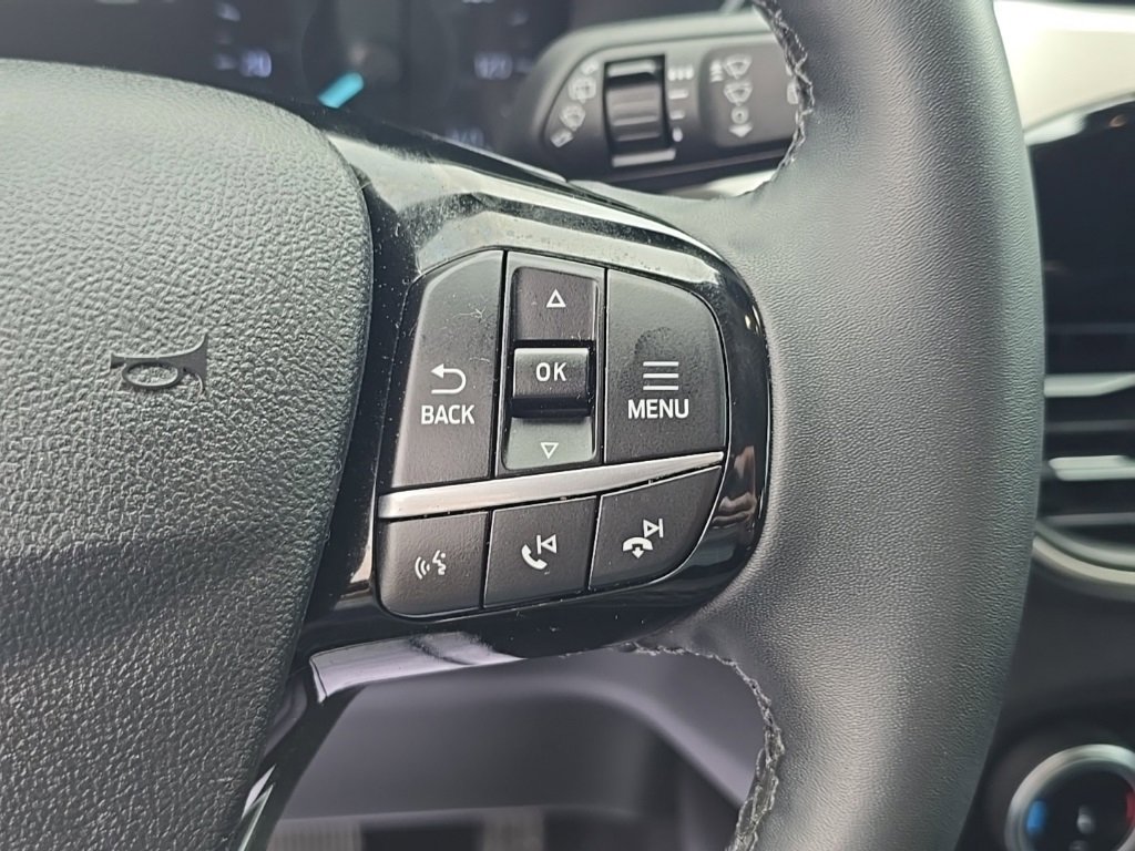 Used 2022 Ford Escape SEL image 18