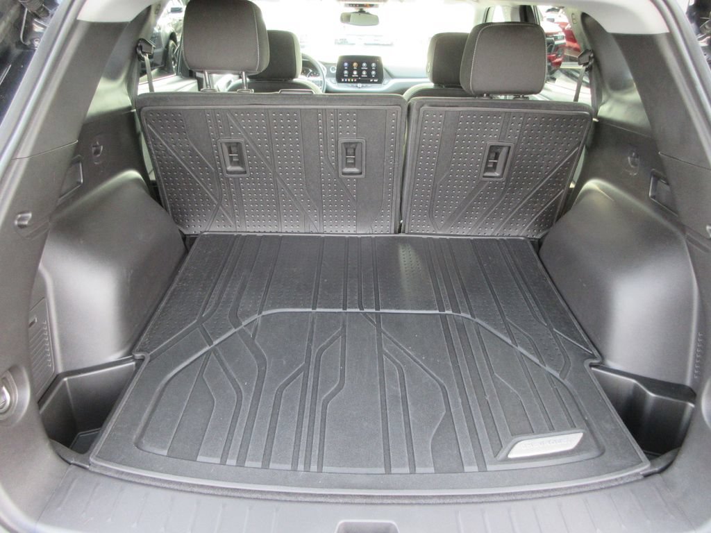 Used 2024 Chevrolet Blazer LT w/ Convenience Package FWD image 10