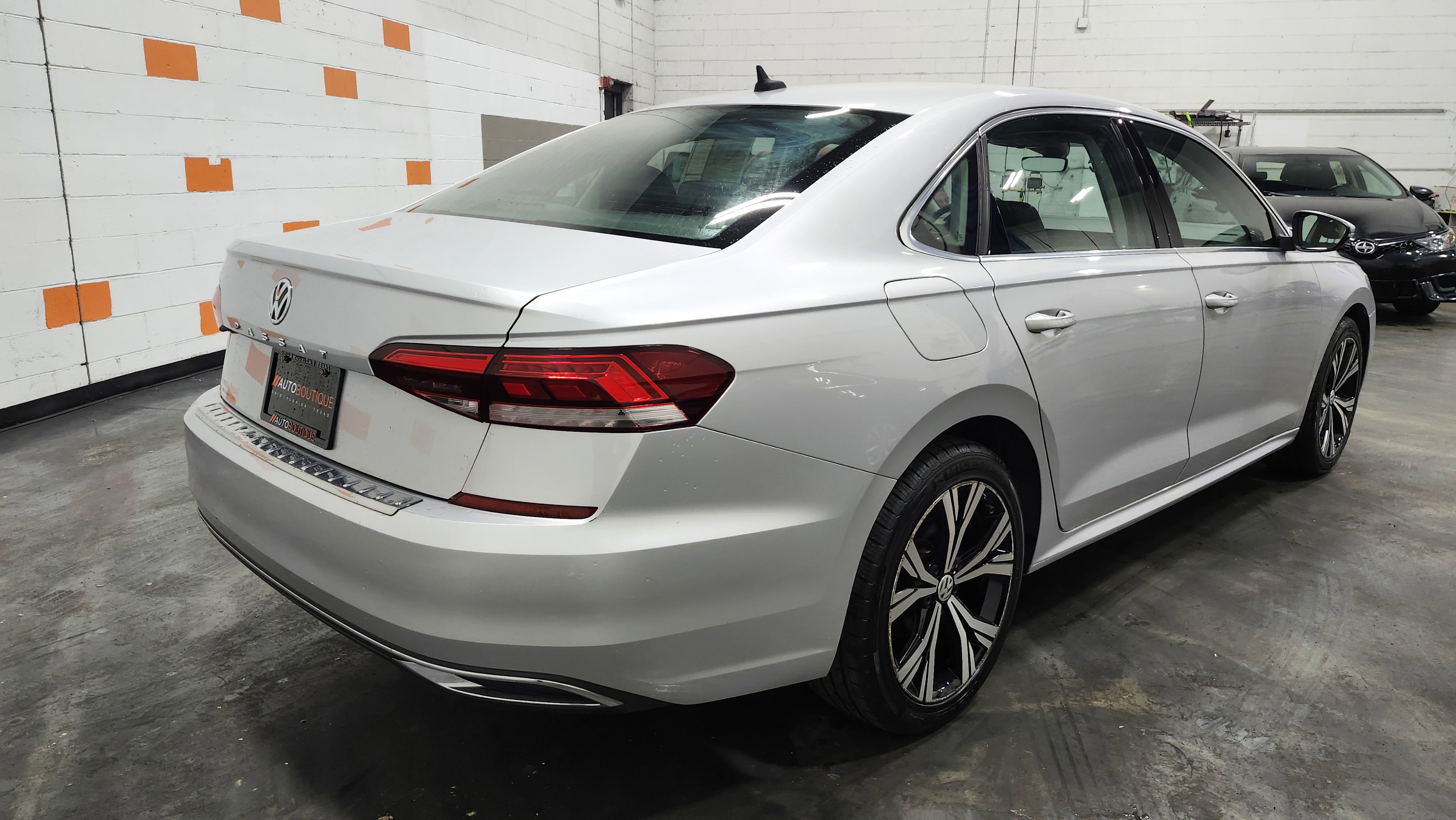 Used 2021 Volkswagen Passat 2.0T SE image 16