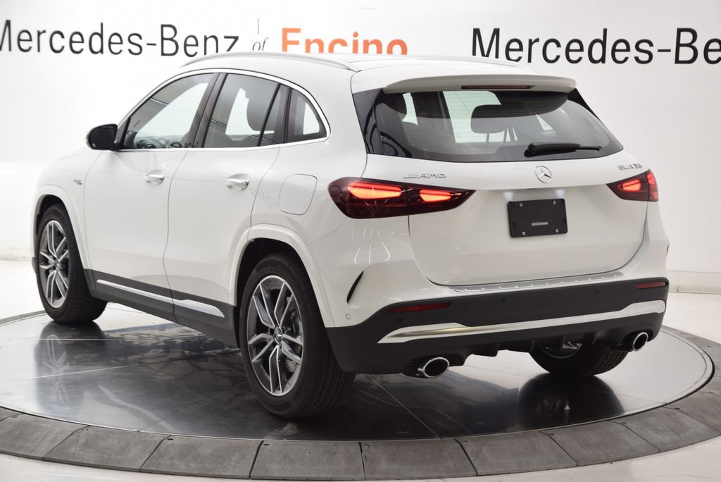 New 2026 Mercedes-Benz GLA 35 AMG 4MATIC image 4