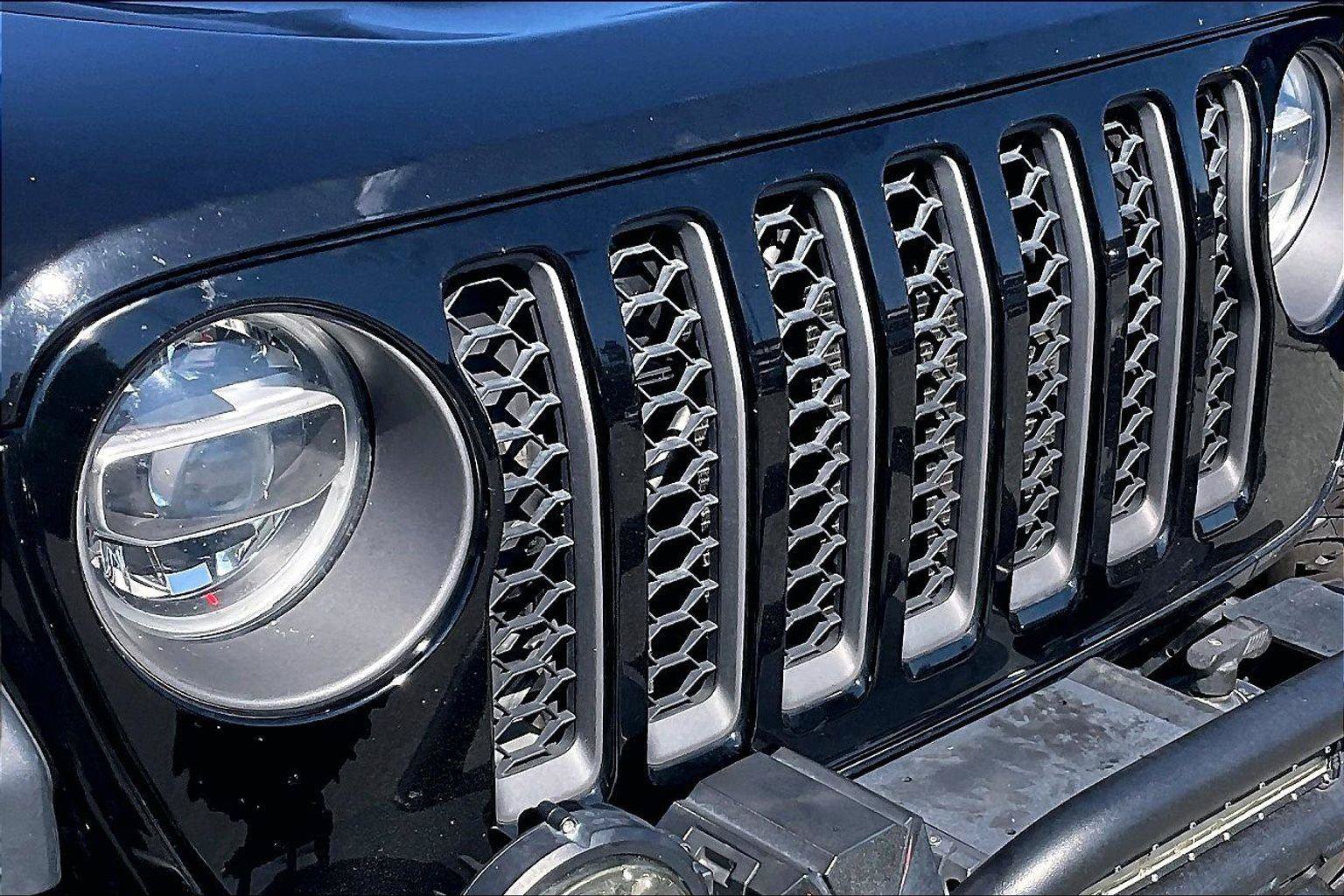 Used 2020 Jeep Gladiator Rubicon AWD/4WD image 28