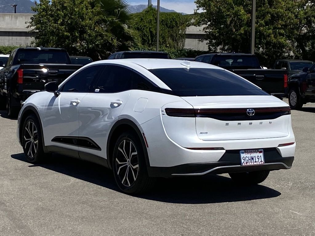 Certified 2023 Toyota Crown XLE image 41